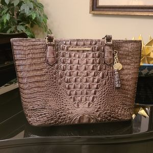 Brahmin medium tote